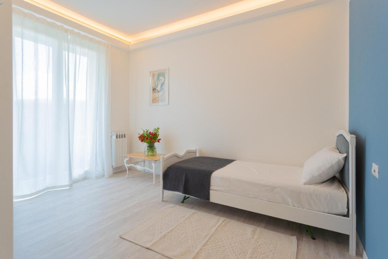 Acqua Chiara Apartment By Rent All Como Dongo Eksteriør bilde